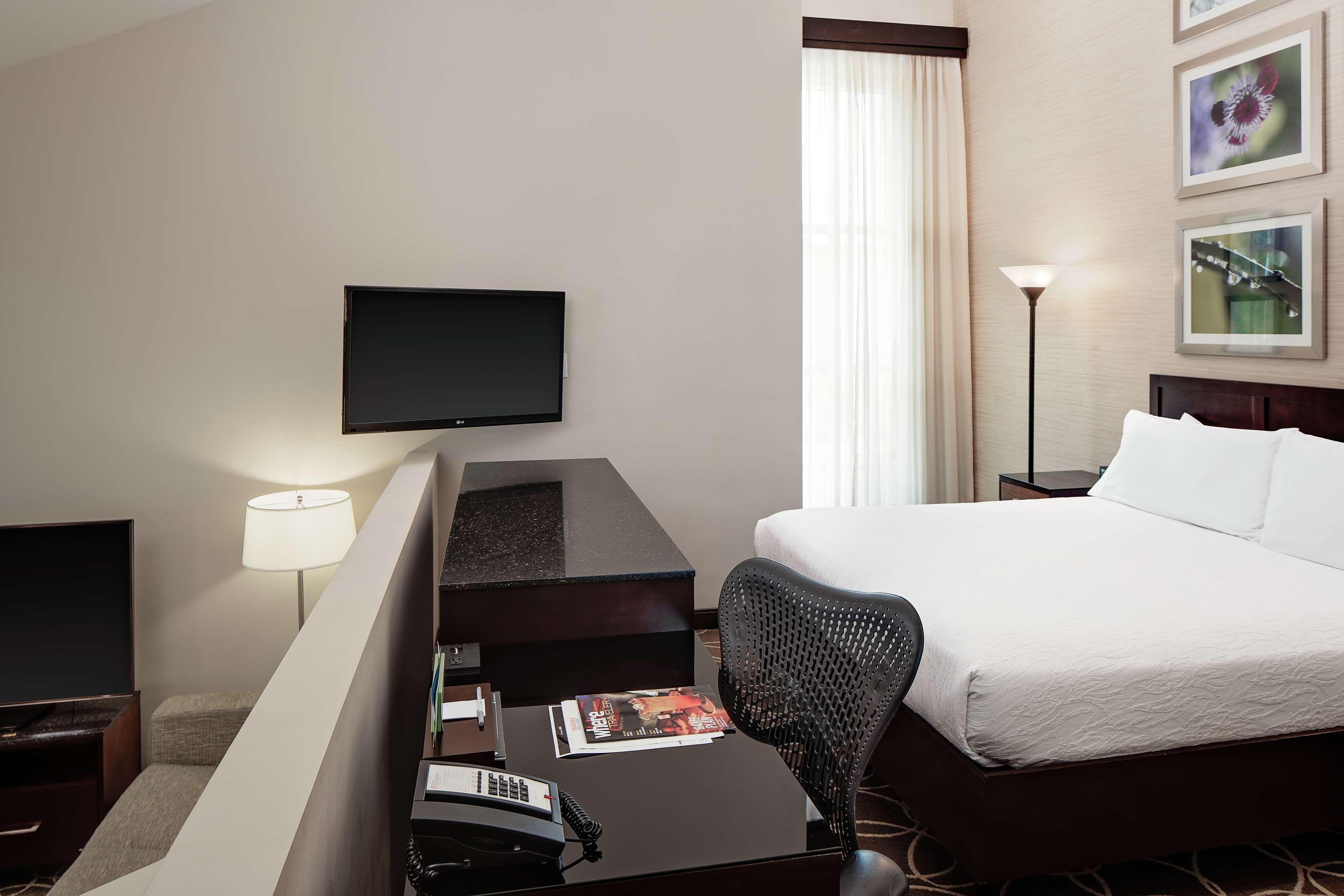 Hilton Garden Inn Los Angeles Marina Del Rey Exterior photo