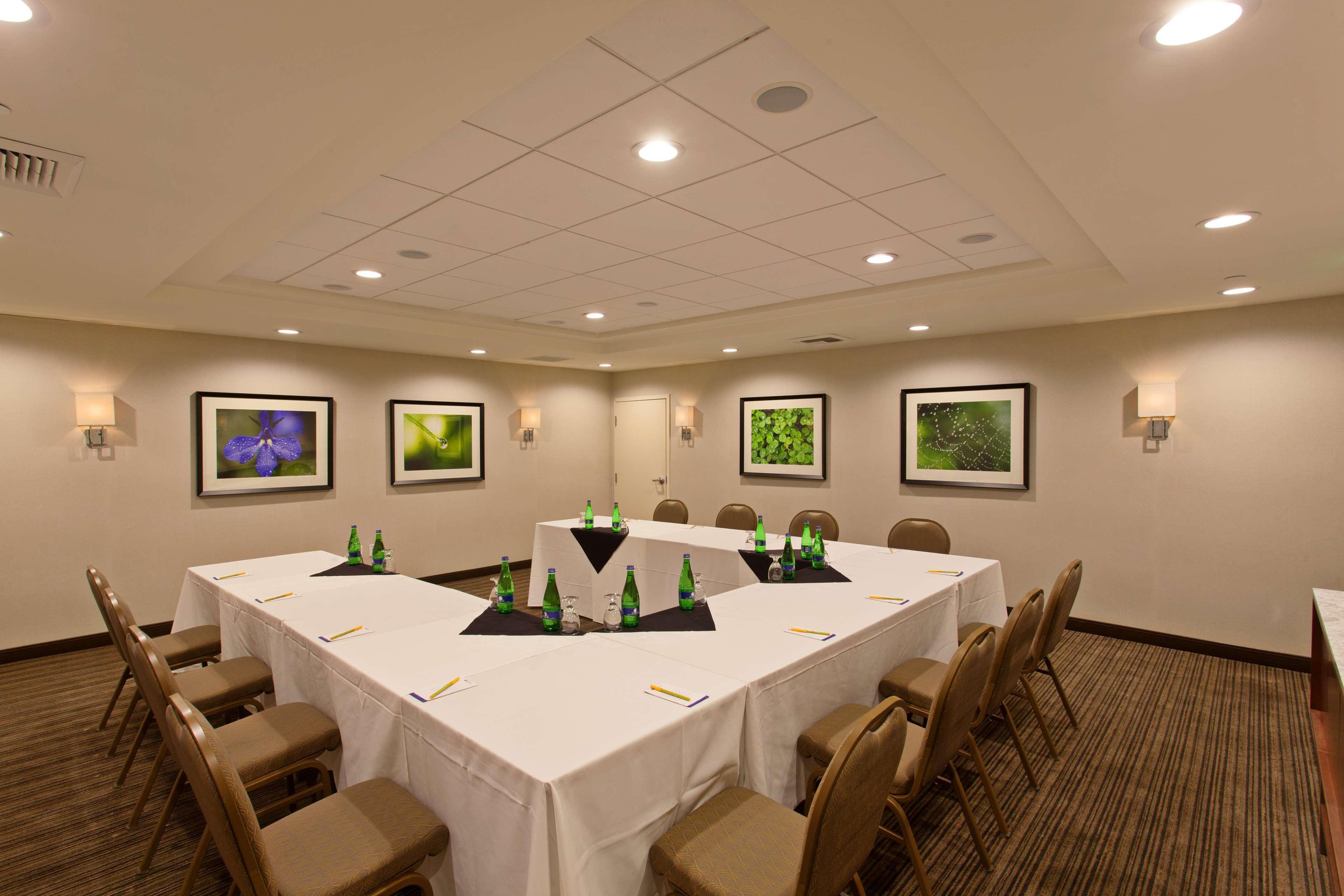 Hilton Garden Inn Los Angeles Marina Del Rey Exterior photo