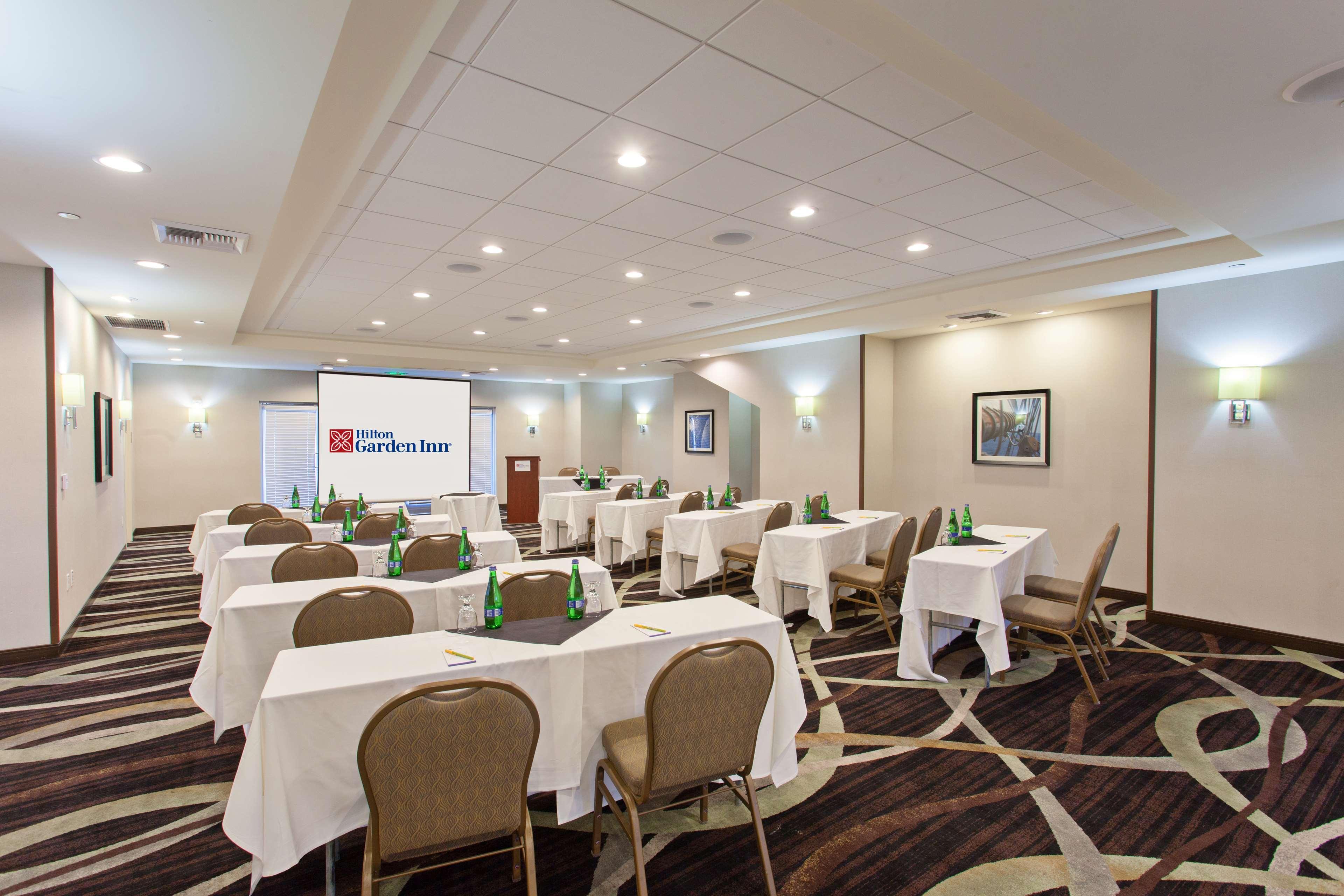 Hilton Garden Inn Los Angeles Marina Del Rey Exterior photo