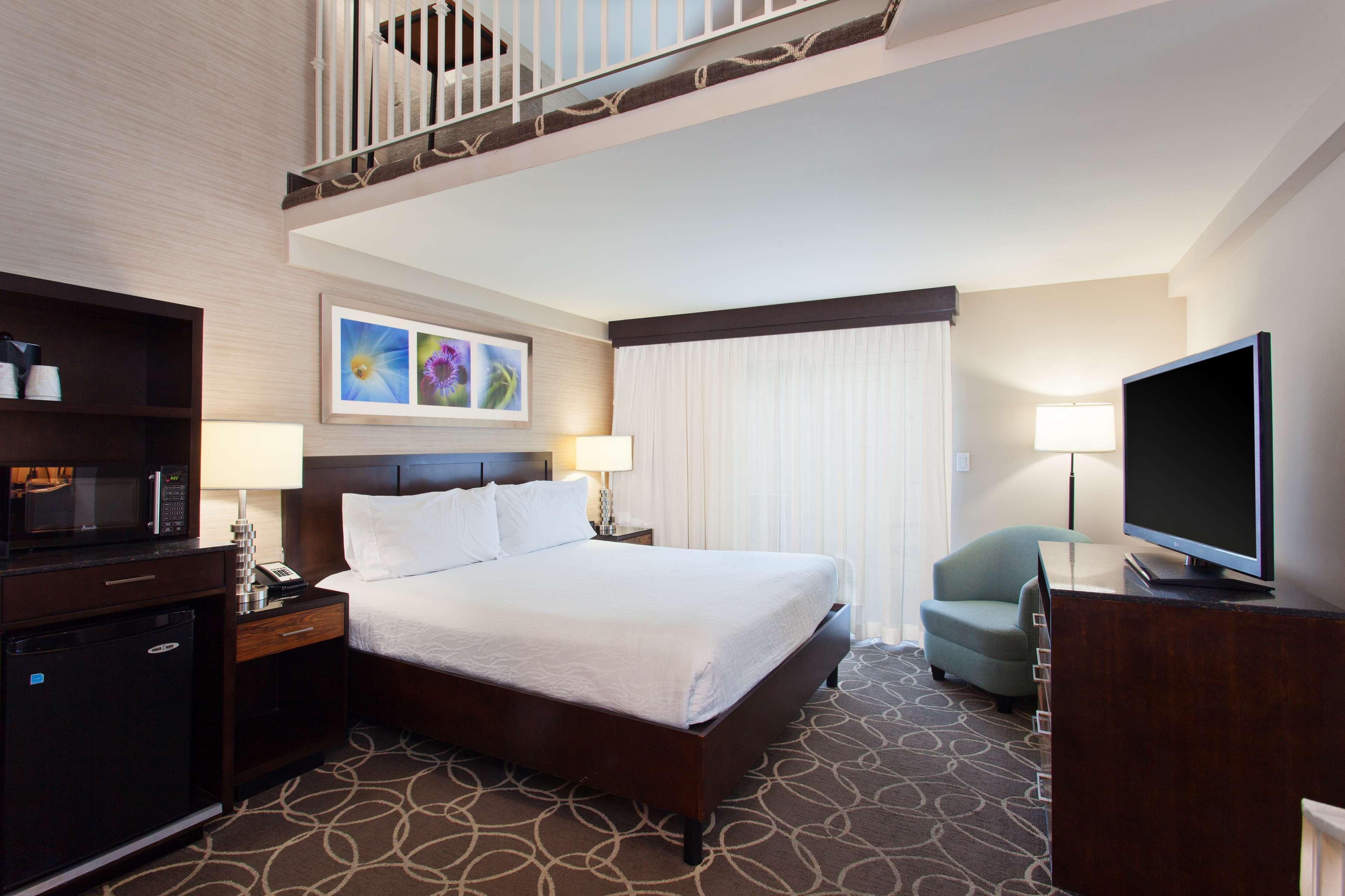 Hilton Garden Inn Los Angeles Marina Del Rey Exterior photo