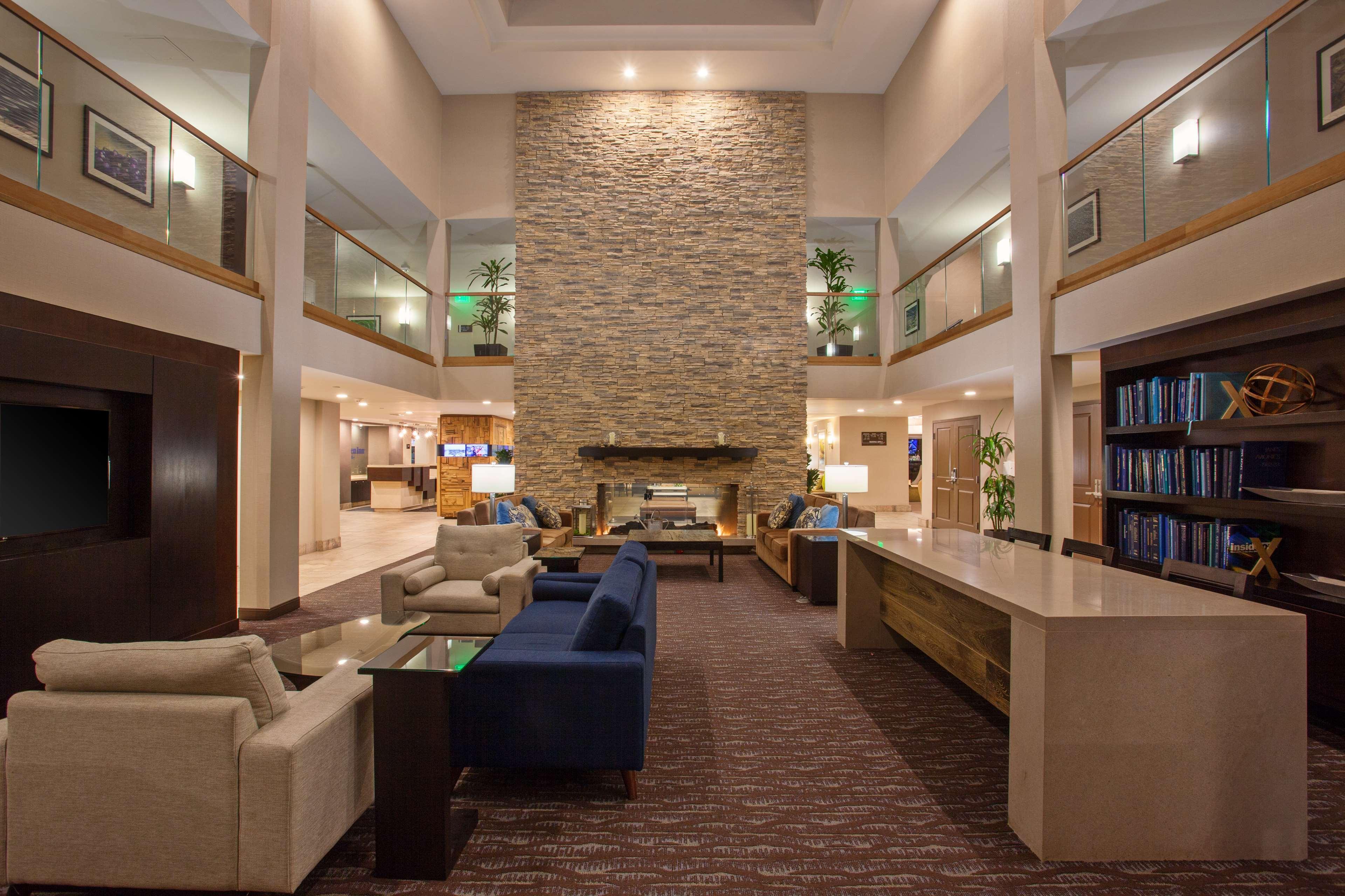Hilton Garden Inn Los Angeles Marina Del Rey Exterior photo