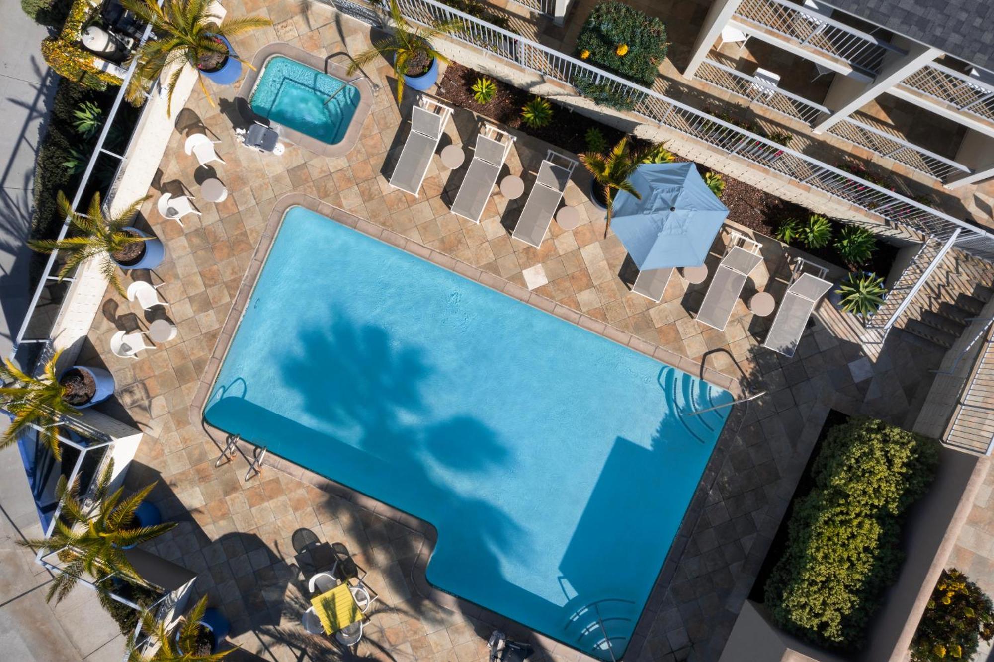Hilton Garden Inn Los Angeles Marina Del Rey Exterior photo
