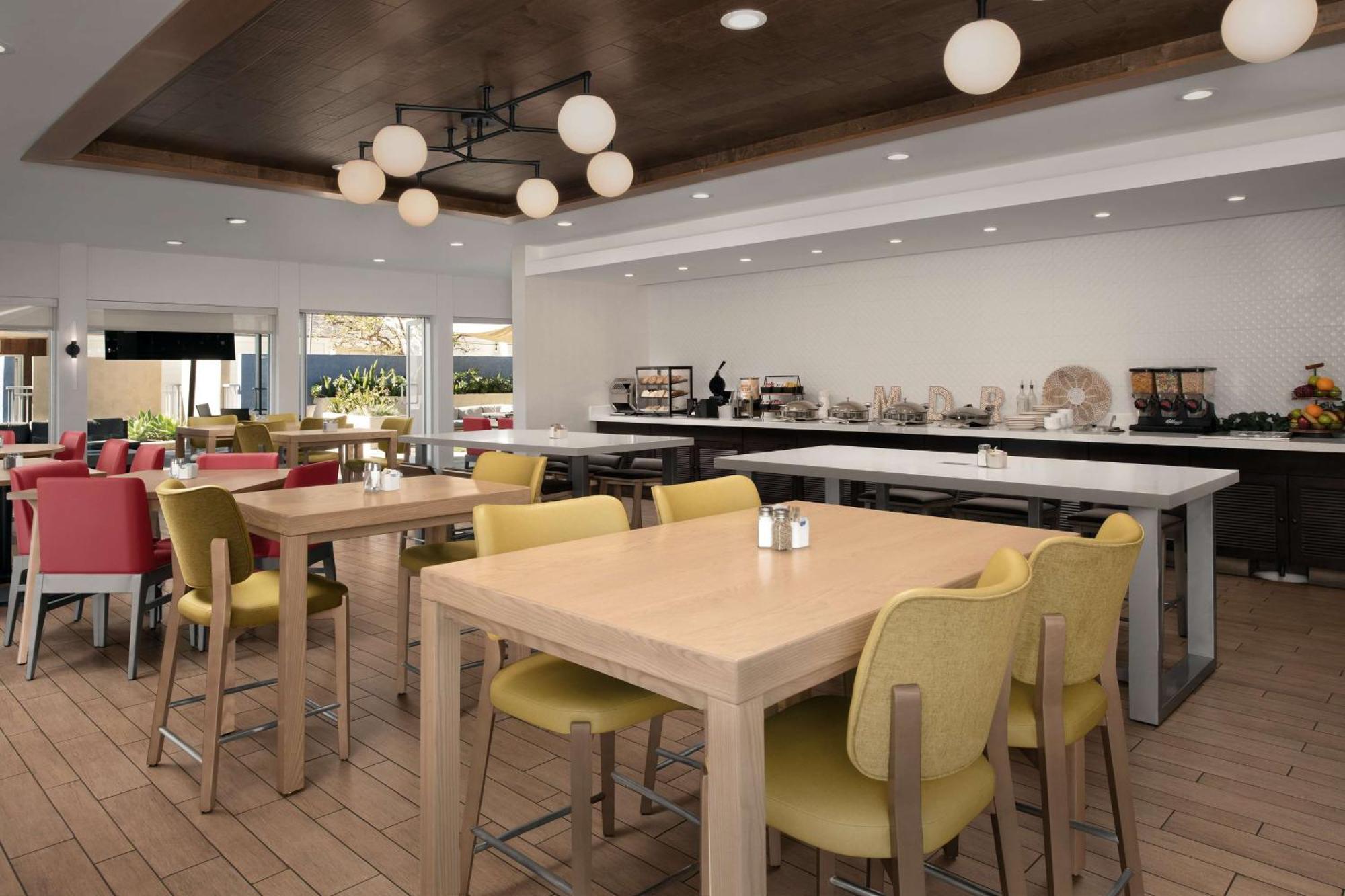 Hilton Garden Inn Los Angeles Marina Del Rey Exterior photo
